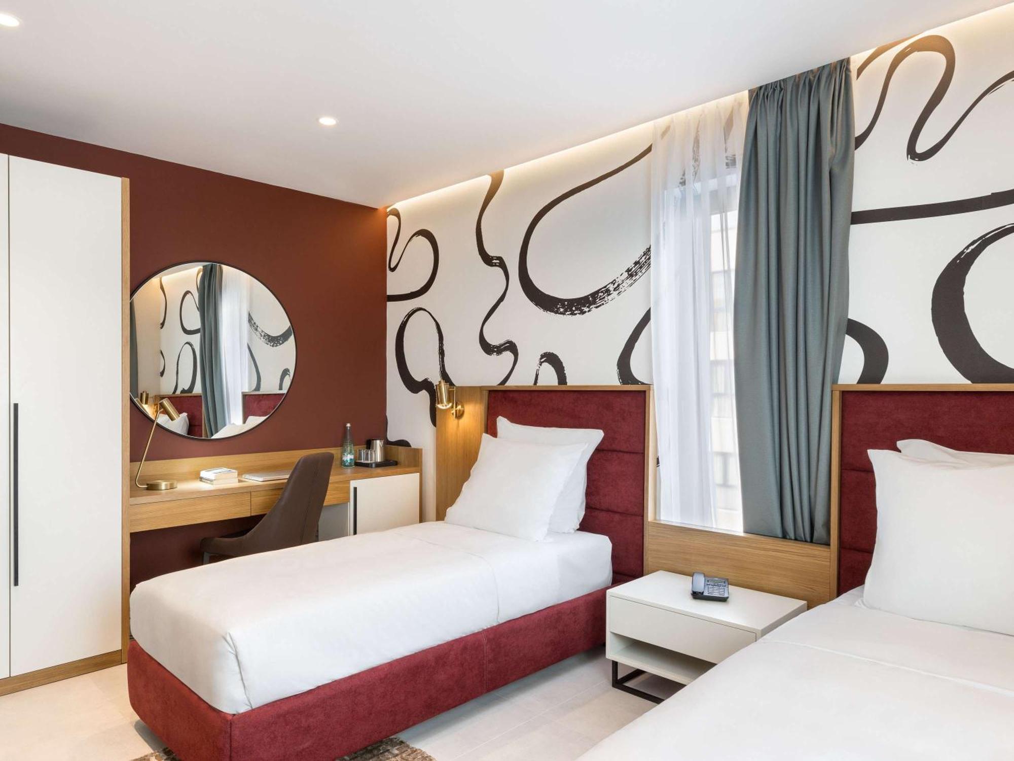 Mercure Tiranë Eksteriør bilde